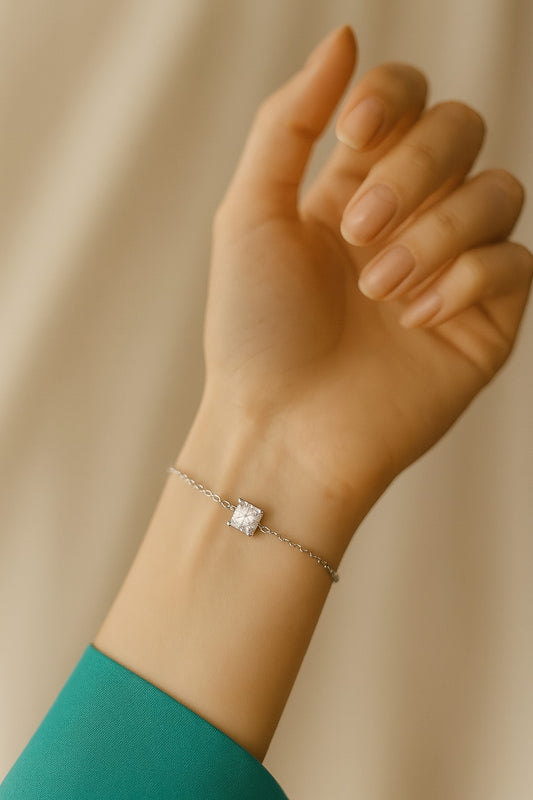 Princess-Cut Solitaire Bracelet - 925 Silver