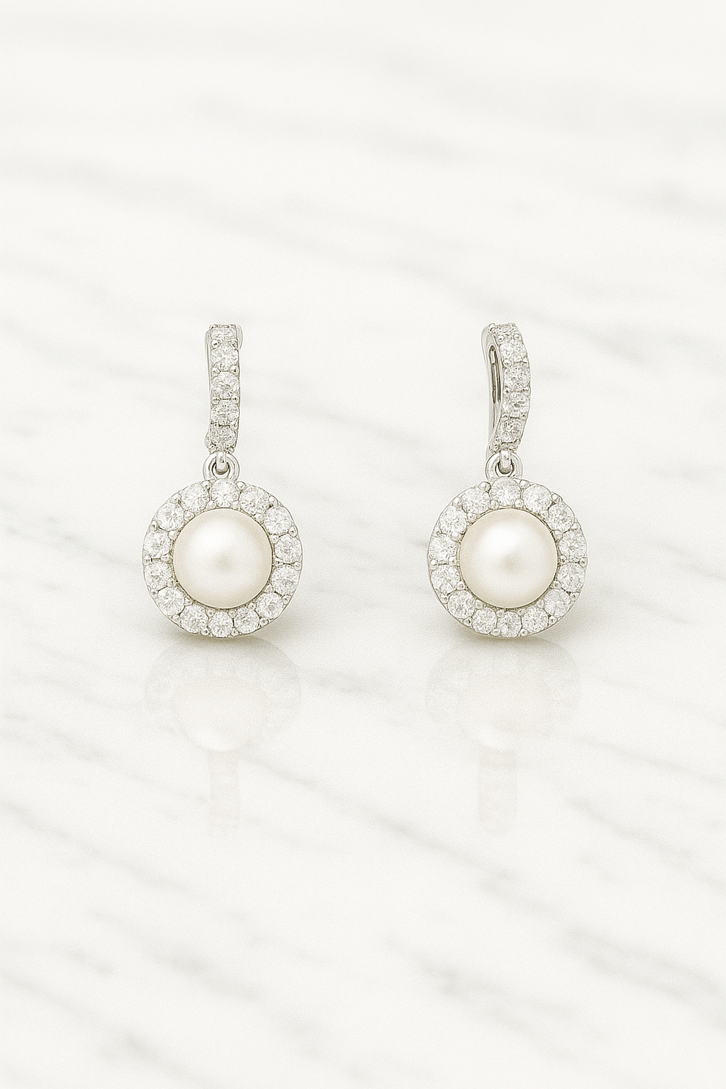 Elegance in Bloom – Pearl Drop Earrings in 925 Silver