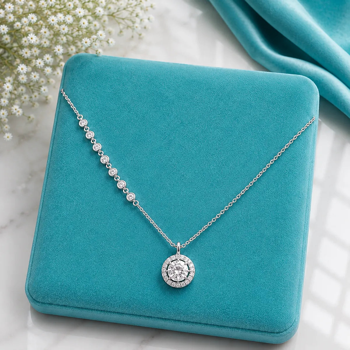 Halo Solitaire Pendant Necklace - made with 925 Silver